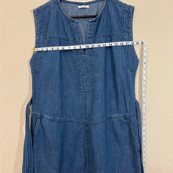 Seamed Denim Tie Waist Shift Dress - Picture 1 of 6